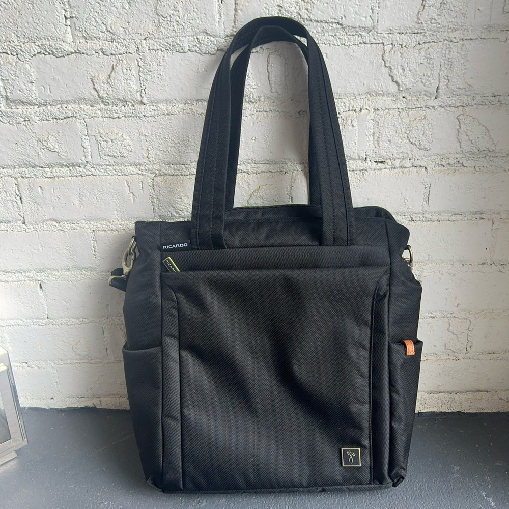 Ricardo Black Thermal Insulated LunchTravel Tote Laptop Bag